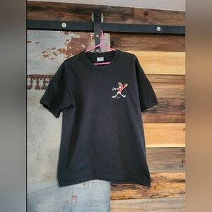 Vintage Bugs Bunny Throwing A Football T- Shirt Made In USA